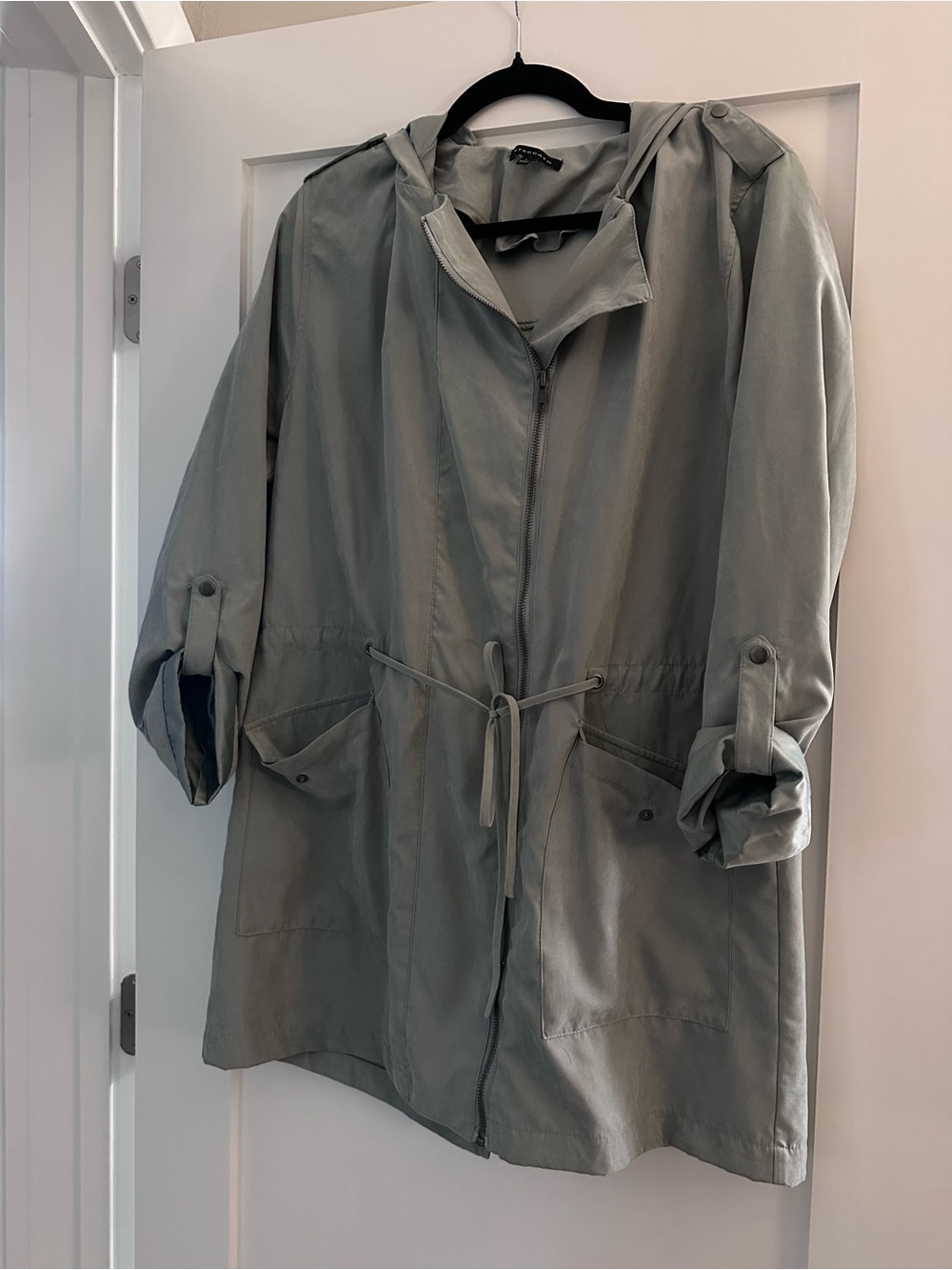 Light Gray/Seafoam Hooded Drawstring Anorak Jacket